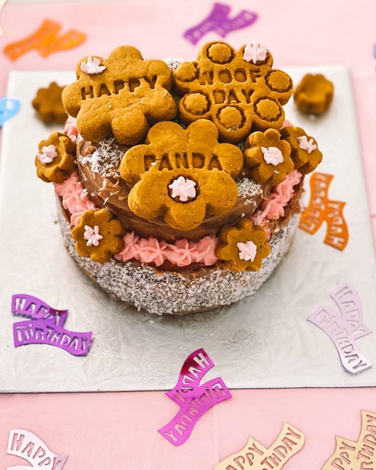 Flower Power 2 Tier Round Cakes 5" by 3"