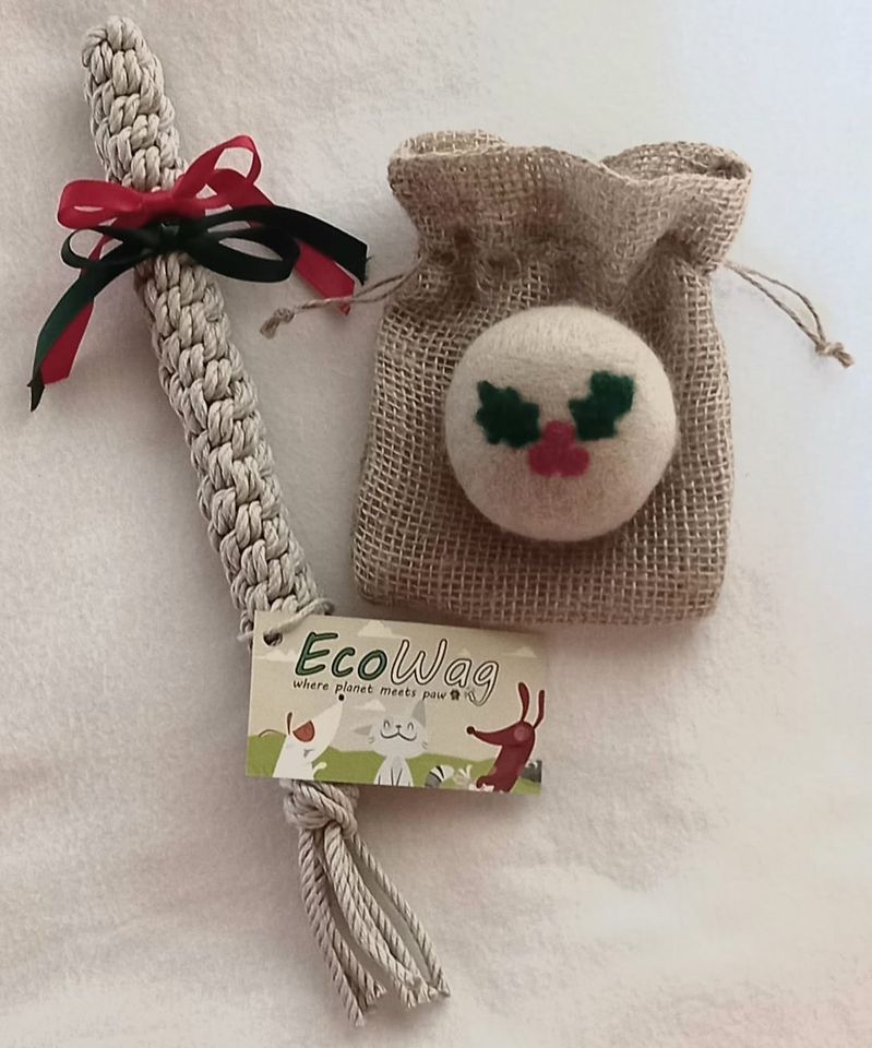 EcoWag and Mimi Woofmas Bundle